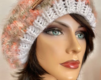 Hand Knits 2 Love Slouch Hat Beanie Cap Ombre Faux Fur Pom  display picture 2