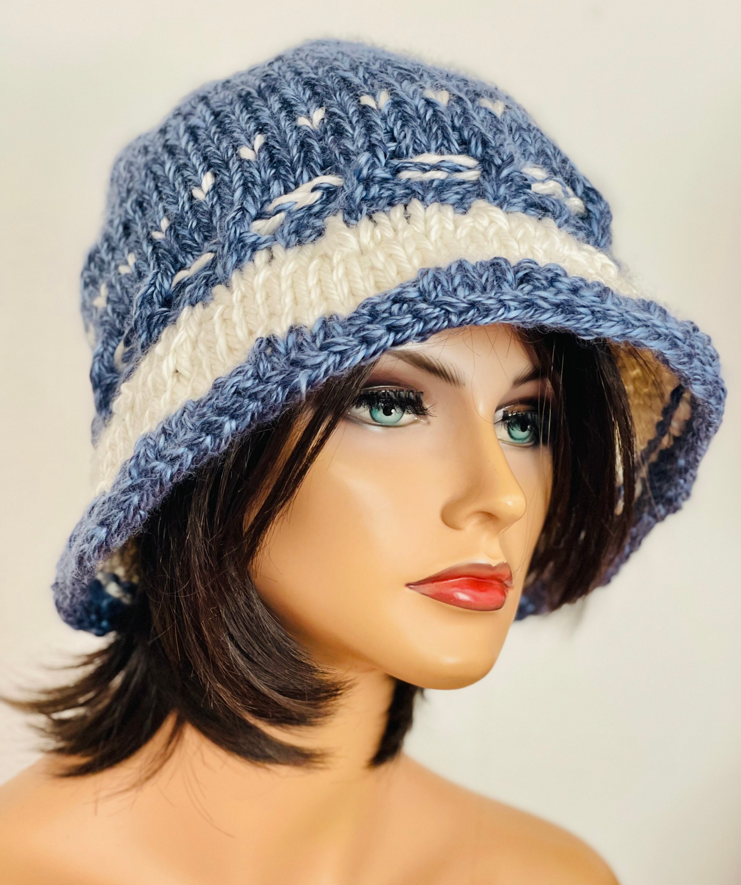Hand Knits 2 Love Hat Brim Cap Beanie Braid Pearls Ombre  display picture 1