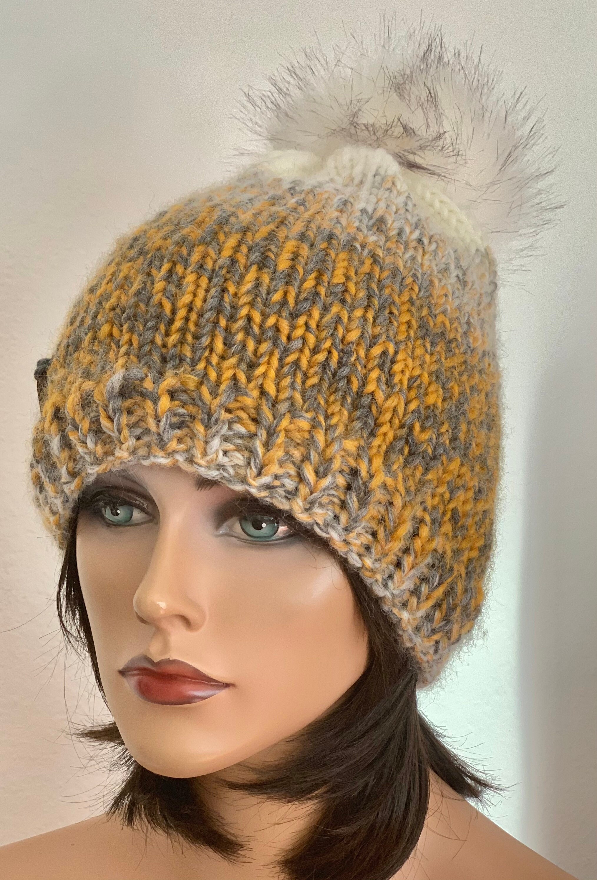 Hand Knits 2 Love Beanie Hat Cap Slouch Ombre Faux Fur Pom  display picture 3