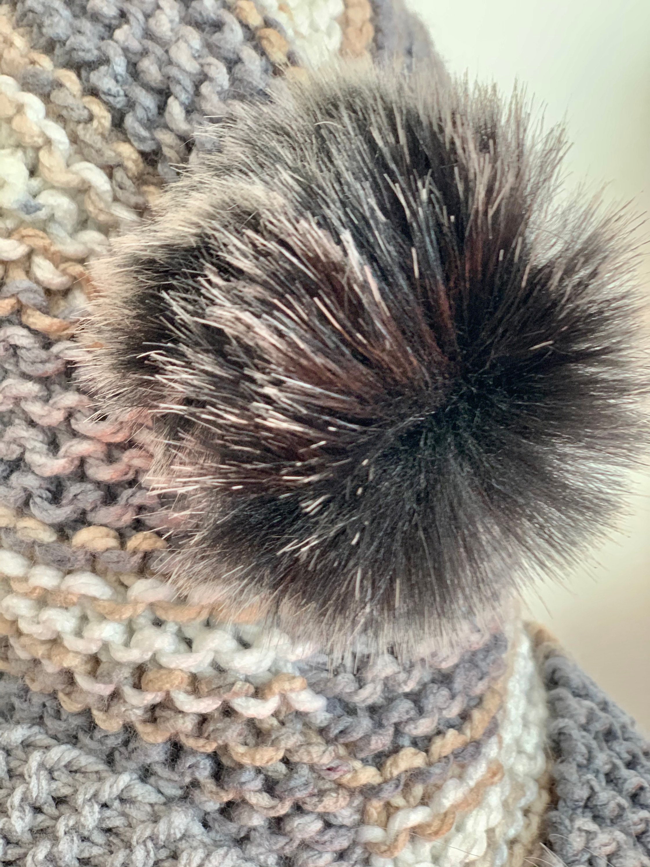 Hand Knits 2 Love Hoodie Scarf Beanie Hat Slouch Cap Neck  display picture 1