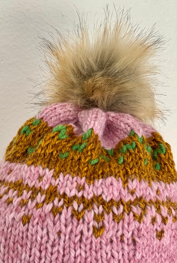 Hand Knits 2 Love Beanie Hat Cap Fair-isle Hearts Faux Fur  display picture 2