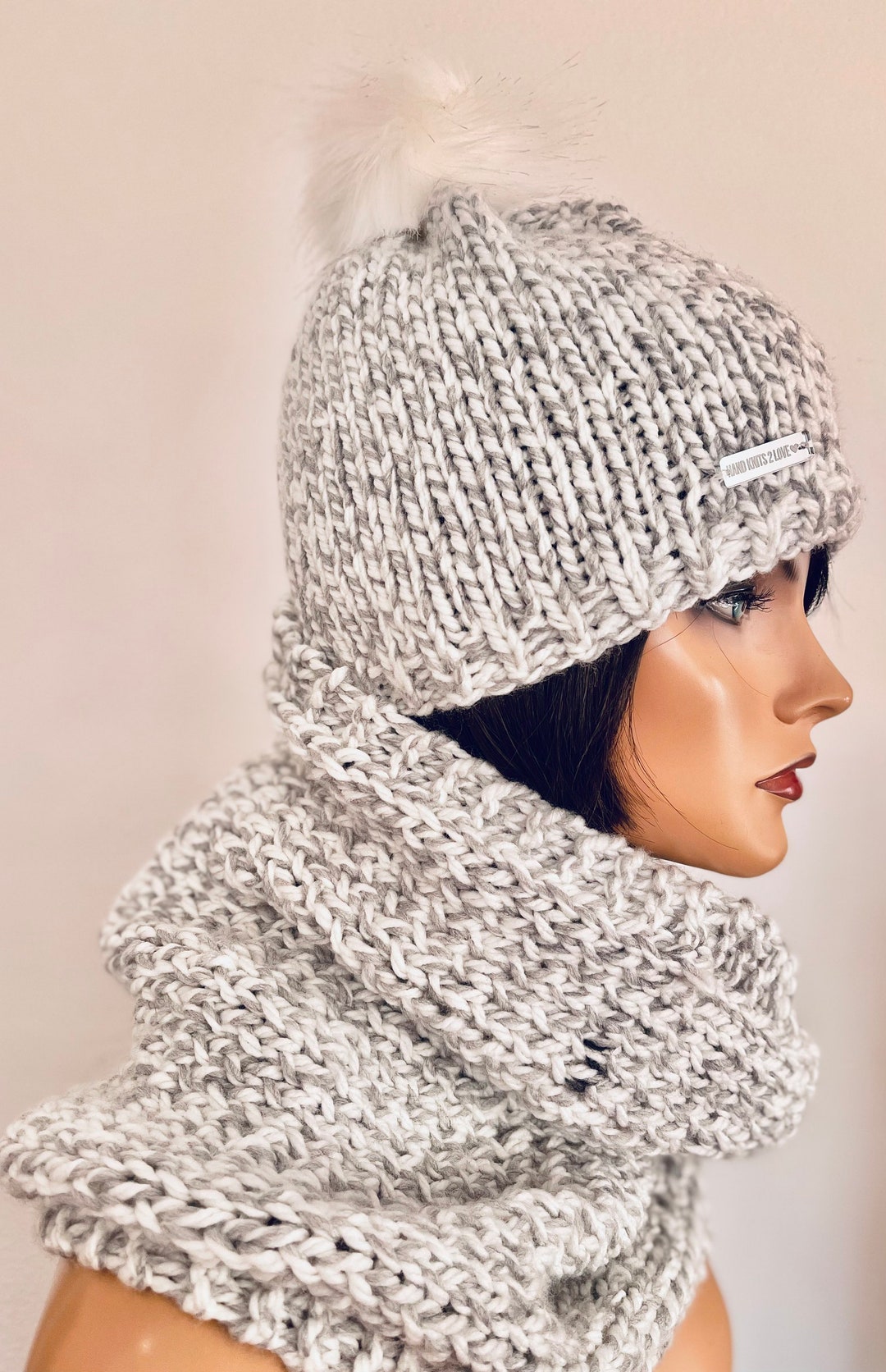 Hand Knits 2 Love Set Beanie Hat Cap Neck-warmer Scarf Faux Fur Pom Pom Designer Hand Knits 2 Love Hoodie Scarf Cowl Neck Warmer Hat Beanie  main image 4