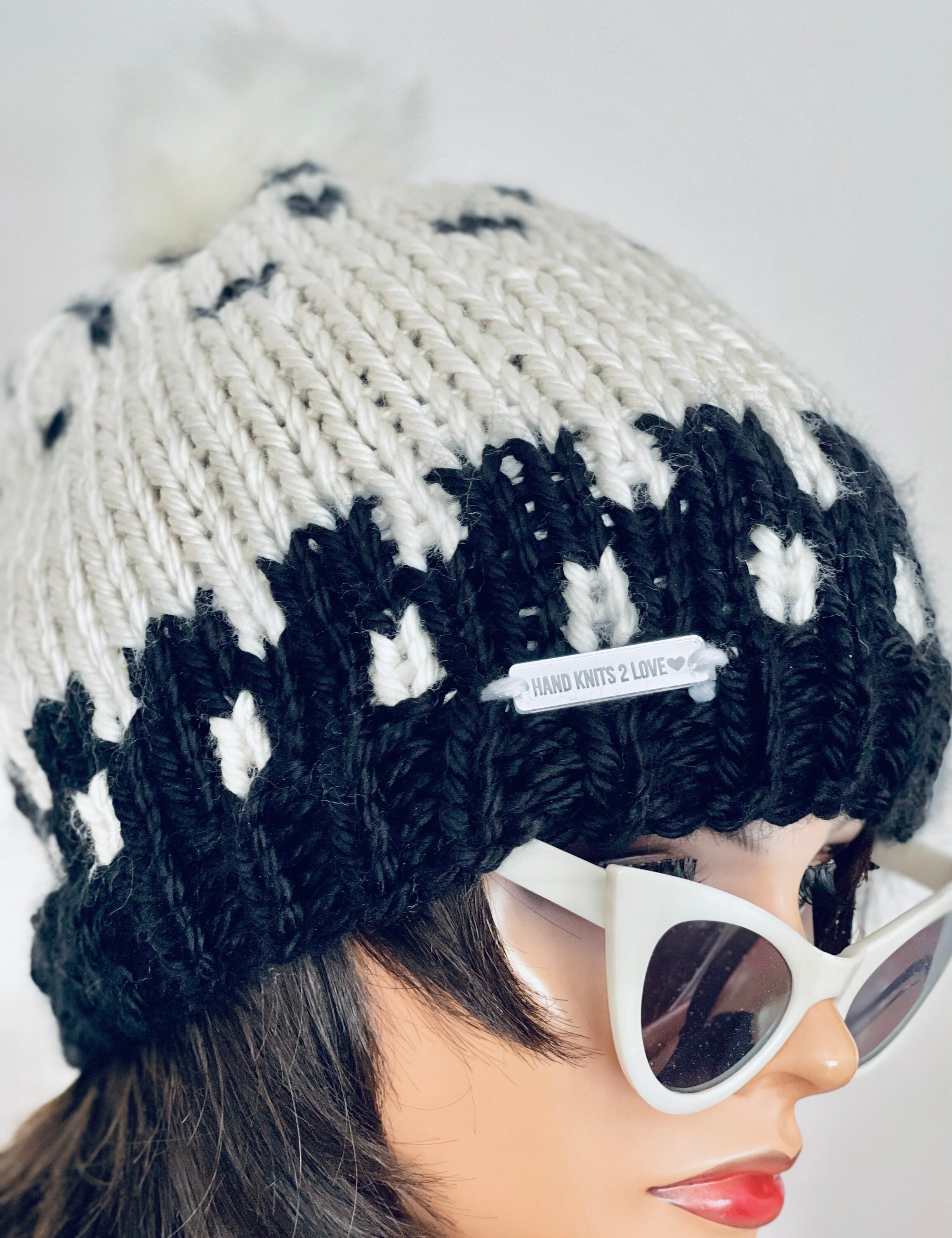 Hand Knits 2 Love Beanie Hat Cap Faux Fur Pom Pom Black 