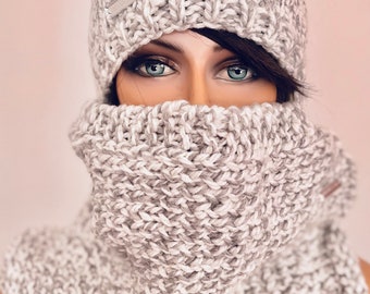 Hand Knits 2 Love Set Hat Beanie Scarf Neckwarmer Designer Faux Fur Pom Pom Hand Knits 2 Love Set Hat & Scarf Slouch Beanie Neck warmer  main image 4