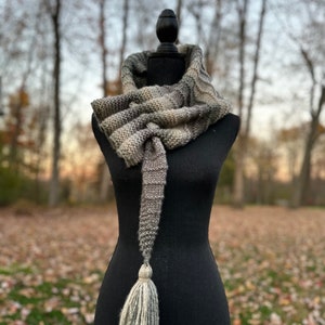 Keyhole Scarf KNIT PATTERN Beautiful scarf gift for her crochet scarf for winter scarf for fall neck warmer beautiful design pattern knit image 5