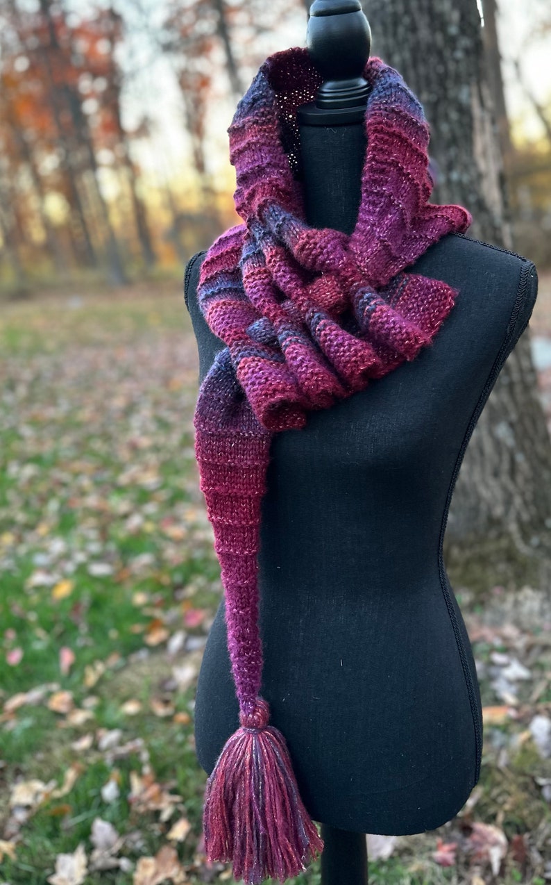 Keyhole Scarf KNIT PATTERN Beautiful scarf gift for her crochet scarf for winter scarf for fall neck warmer beautiful design pattern knit image 3