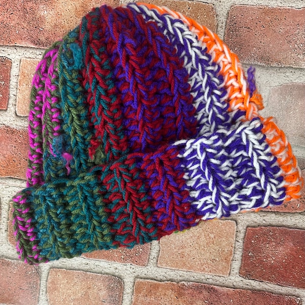 Bonnet unisexe au crochet, bonnet au crochet, bonnet au crochet heureux, bonnet au crochet scrappy, chapeau au crochet unique en son genre pour le plaisir de tout le monde. Votre chapeau préféré