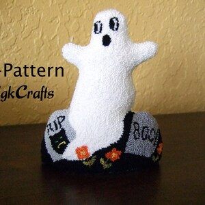 Halloween Graveyard Ghost Sculpture Punch Needle E-Pattern PDF Instant Download