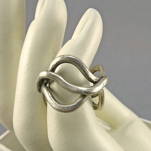 Vintage Sterling Ring Silver Ring Unusual Design Ring Vintage Collectible Jewellery