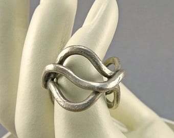 Vintage Sterling Ring Silver Ring Unusual Design Ring Vintage Collectible Jewellery