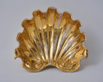 Antyczna Fabbrica Ferniani Faenza Gigant Miska z muszli majoliki 36,5 cm, złota, XIX w., włoska
