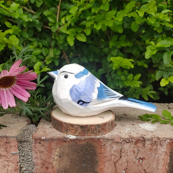 Handmade Painted Wooden Bird Figurines,Wooden bird,Bird decor,Bird Ornaments,Home Decor,Birthday Gifts,Bird Lovers Gifts,Gifts for her,Gifts