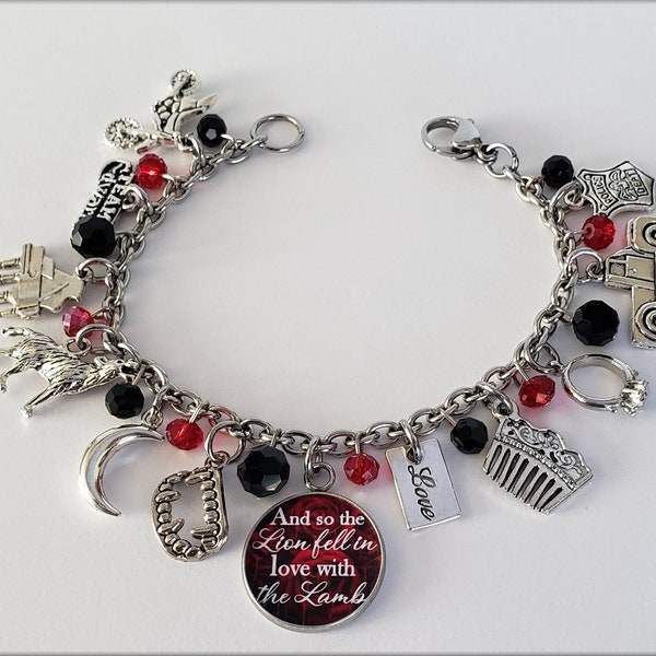 A twilight classic book Inspired Charm Bracelet, Teen Vampire, Moon twilight Vamp books, Vampire book story Jewelry, Vampire wolf charms