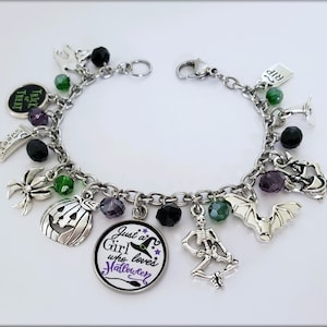 Halloween Jewelry, Spooky Halloween Jewelry, Halloween charms, Halloween Theme Jewelry, Just a girl who loves Hallween Bracelet