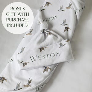 Personalized Mallard Duck Baby Swaddle Boy Name Swaddle Set Baby Shower Gift Custom Boy Swaddle Duck Baby Hospital Gift Coming Home Outfit