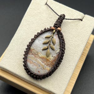 Crazy Lace Agate macrame boho handmade necklace
