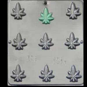 Moule à bonbons au chocolat, feuille de marijuana, petite taille 1337