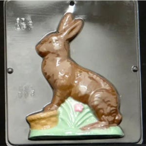 7 1/4&quot; Easter Bunny Facing Left Chocolate Candy Mold Easter 806