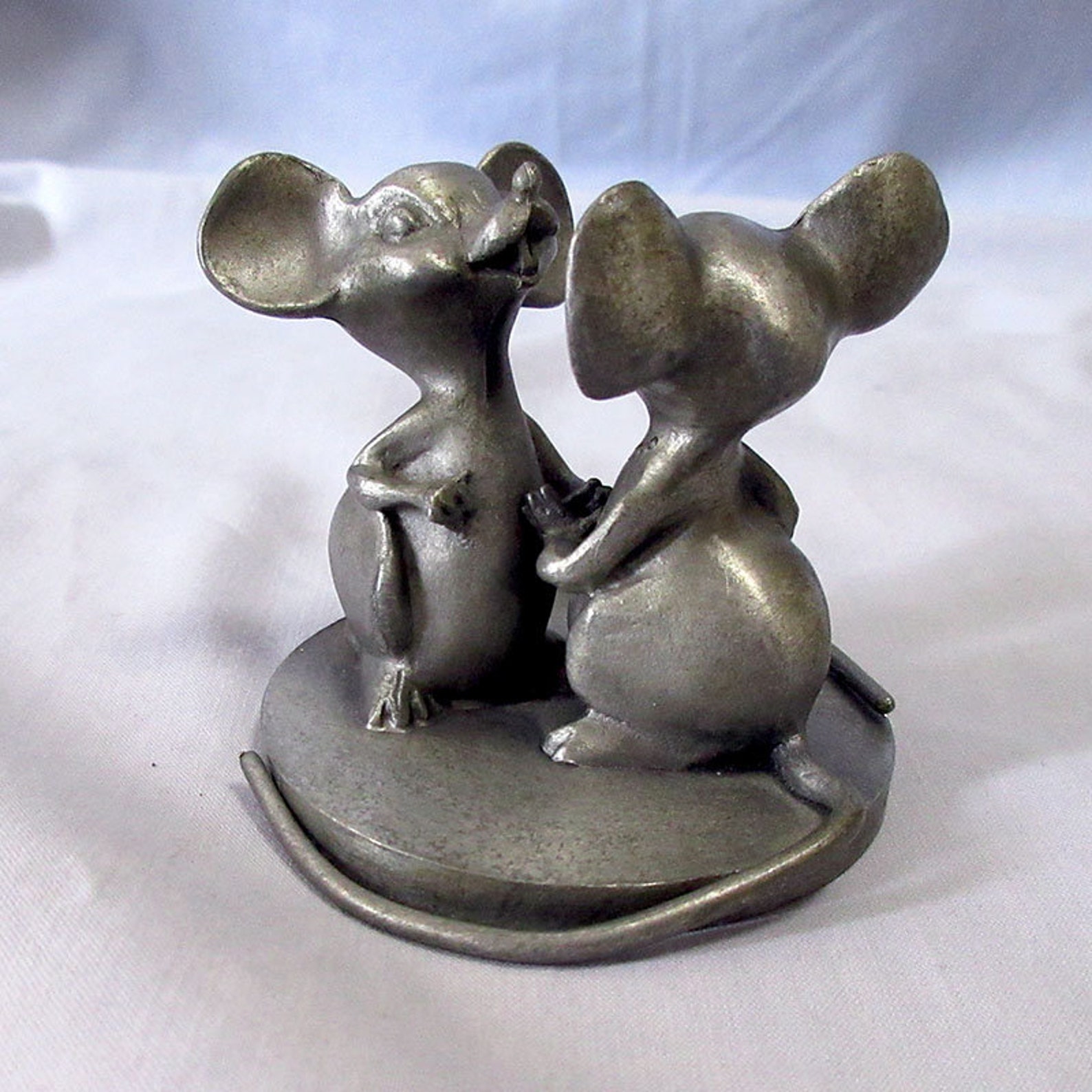 FREE SHIPPING Vintage Pewter MOUSE Figurine Hudson Pewter Etsy