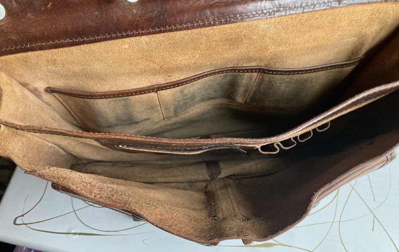 Vintage Leather MEDICI Satchel-Vintage Messenger Bag with Brass image 6