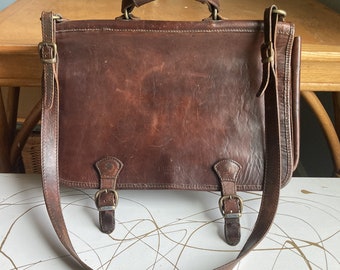 Vintage Umhängetasche MEDICI Satchel aus Leder mit Messingbesatz