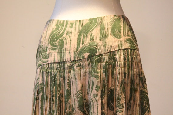 Vintage 1930's Silk 2-Piece Outfit-Pleated Flappe… - image 10