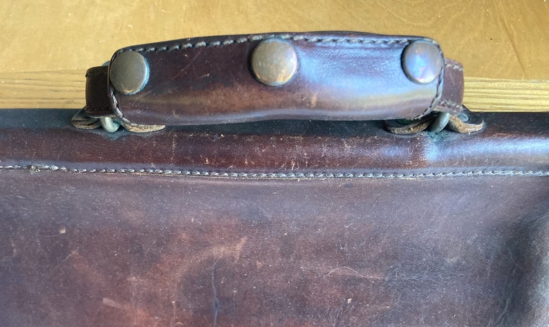 Vintage Leather MEDICI Satchel-Vintage Messenger Bag with Brass image 5