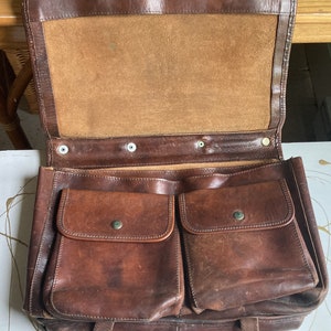 Vintage Umhängetasche MEDICI Satchel aus Leder mit Messingbesatz Bild 3