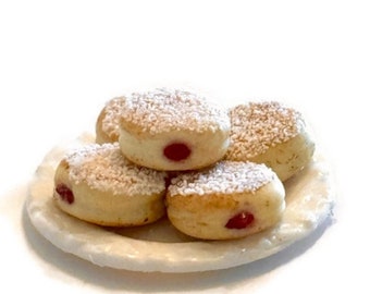 Dollhouse Miniature Hanukkah sufganiyot / jelly donuts - 12th scale miniature food