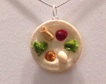 Jewish Passover Seder Plate Charm (or brooch) - Judaic Jewllery