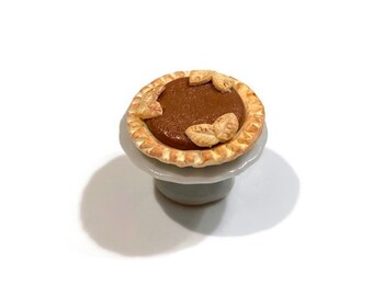 Dollhouse Miniature Pumpkin Pie - 12th scale miniature polymer clay food
