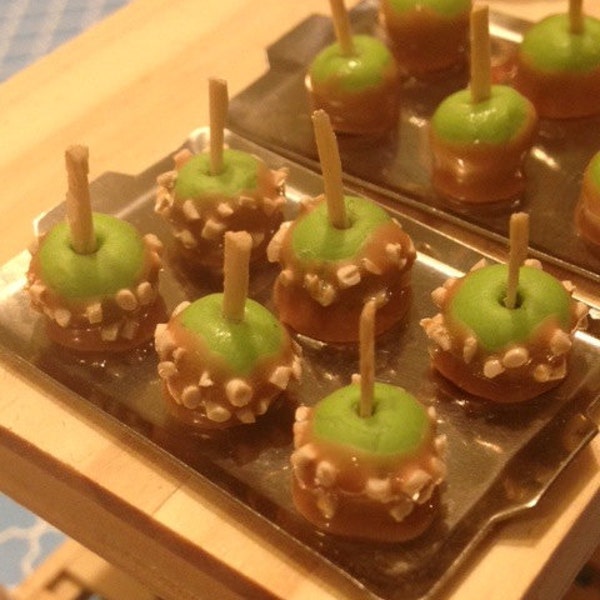 Dollhouse Miniature Caramel apples with Crushed Peanuts - 12th scale miniature polymer clay food