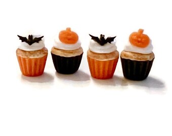 Dollhouse Miniature Halloween Cupcakes - 12th   Scale miniature food