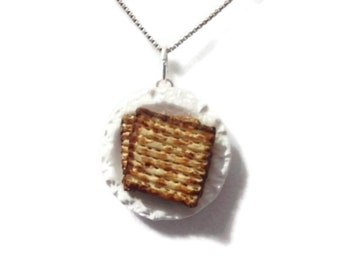 Jewish Matzah Charm (or brooch) - Passover Jewellery - Judaica