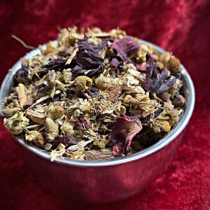 Ekologiskt örtte med echinacea, nypon, körsbärsbark, ekologisk tisane, 45 ml i glasburk