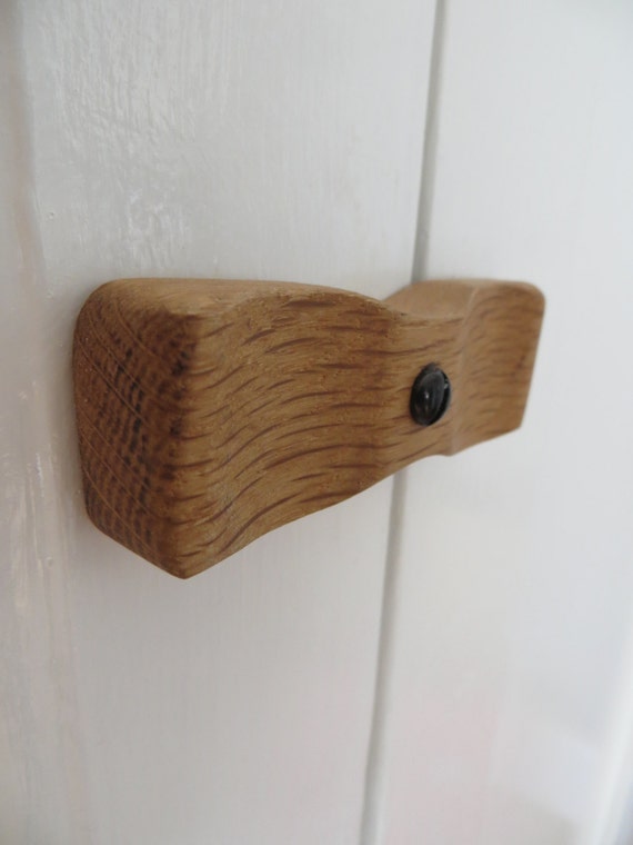 latch to secure pipes latch to secure pipes