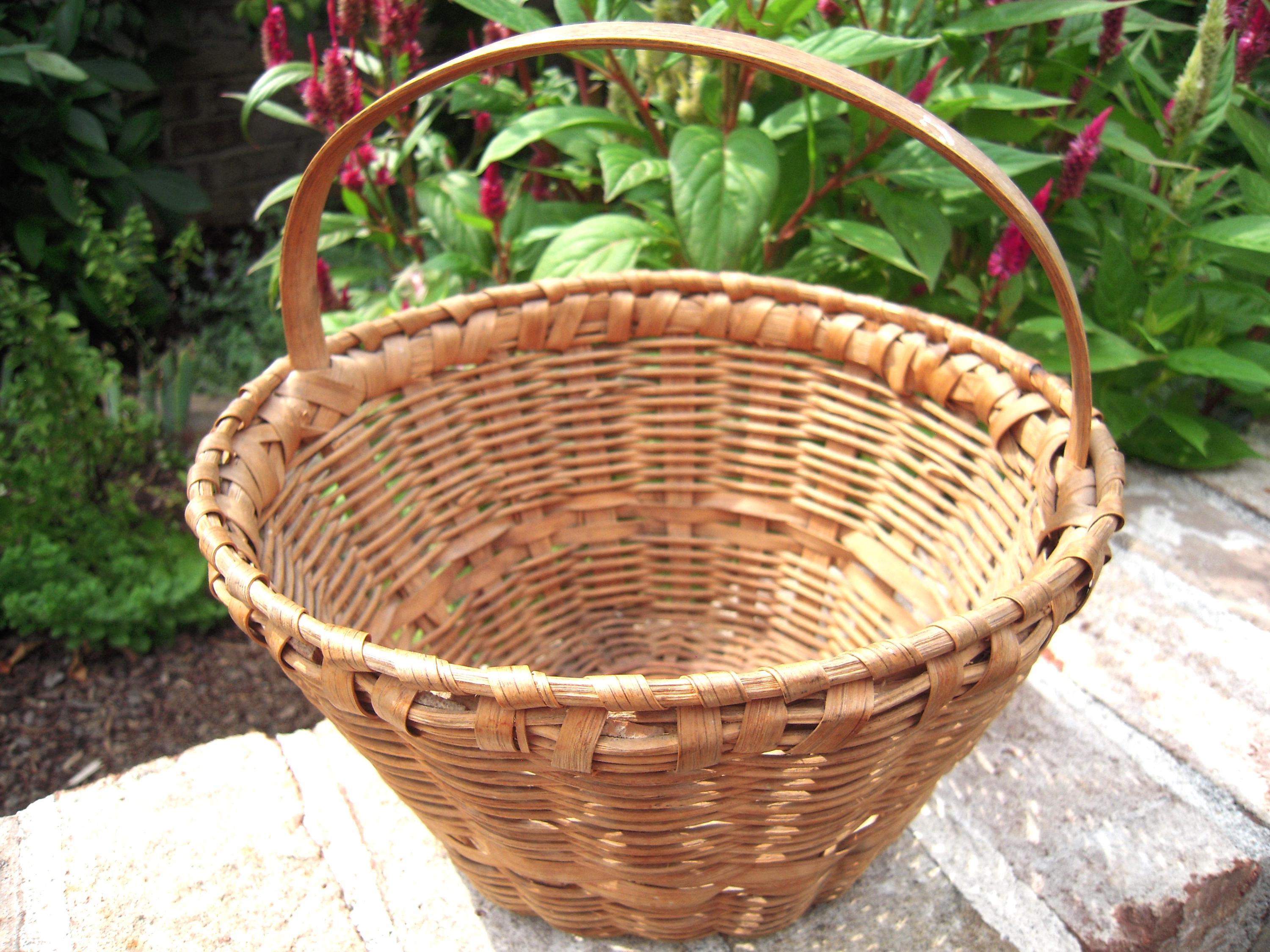 Antique Gathering Egg Basket Western North Carolina Round Oak Splint ...