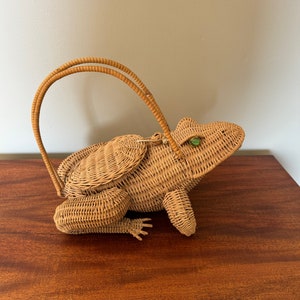 Rare Novelty Wicker Frog Purse Bag 1960's