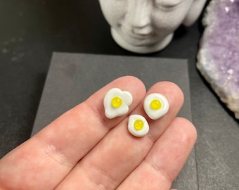 Mini Eggs / Glass Eggs / Lampwork / Hand Blown Glass / UV Reactive Glass / Mini Art