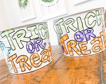 Personalized Halloween Bucket - Personalized Trick or Treat Bag - Candy bucket - Halloween Decor - Custom Trick or Treat Bag - custom fall