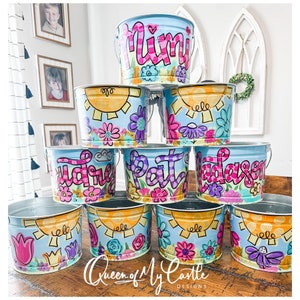 Personalized Mothers Day basket - Personalized Mothers Day - Mothers Day Gift - women’s birthday gift  - Mothers Day Flower Pail -