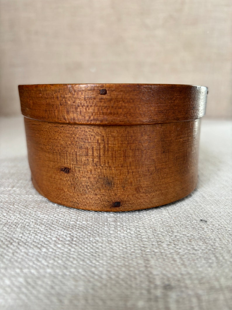 19th Century Oval Pantry Box, Country Kitchen Pantry and Kitchen, Primitive Decoration, Treen image 4