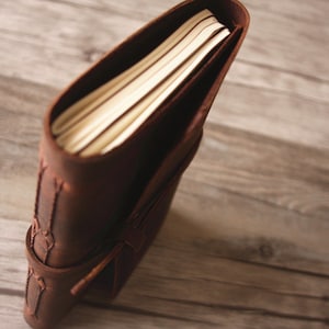 Leather Journal Refillable, A5 Diary Journal Cover for Women, Leather Notebook Large Blank Sketchbook, Bound Scrapbook for Women, Men