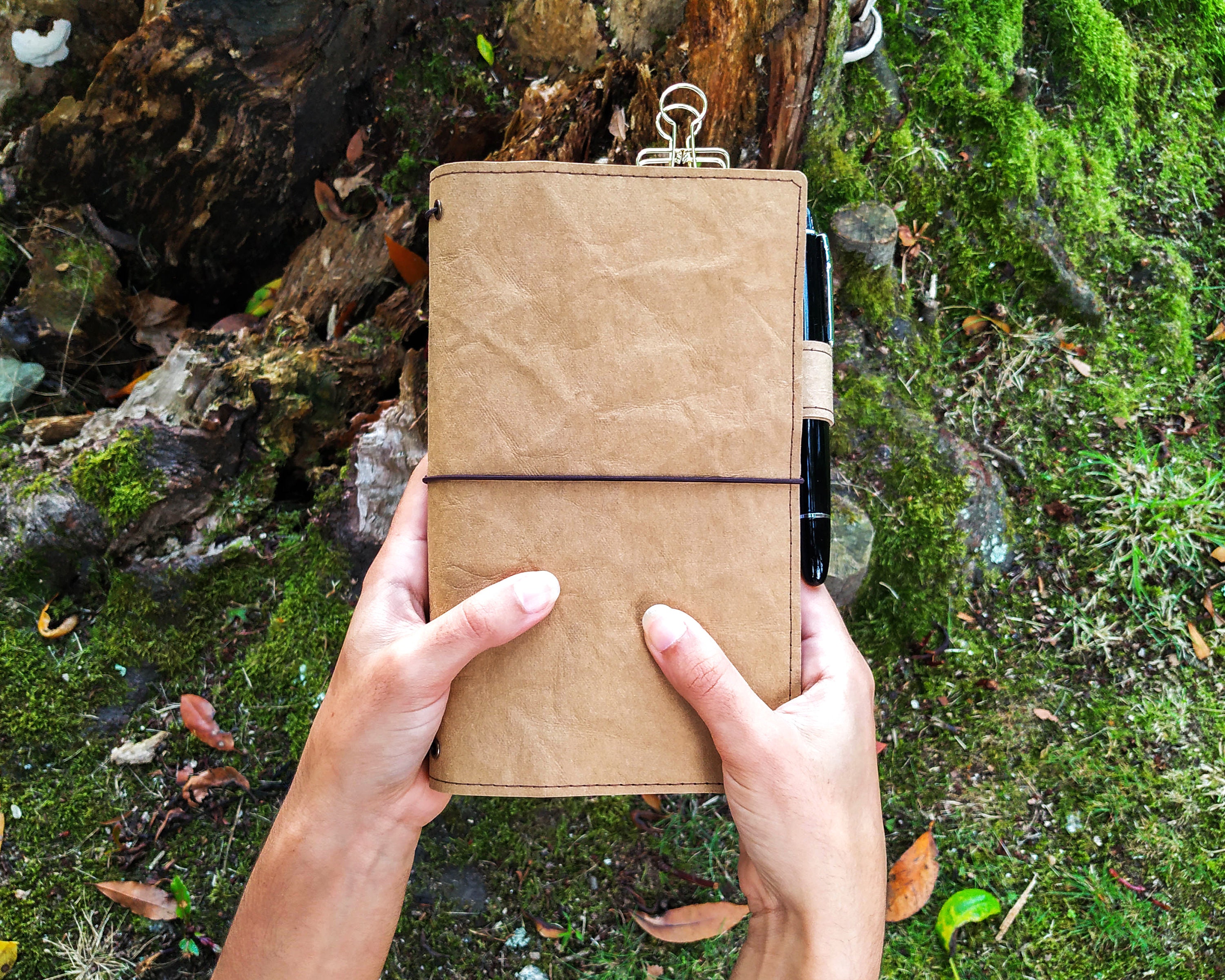Eco friendly fauxdori, Vegan Traveler's Notebook, Washable paper cover, Fauxdori cover, Travel journal cover, Planner cover, Vegan Midori