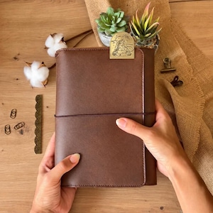 Trifold vegan Fauxdori | Notebook cover | Travel journal | Refillable cover | Gift for travelers