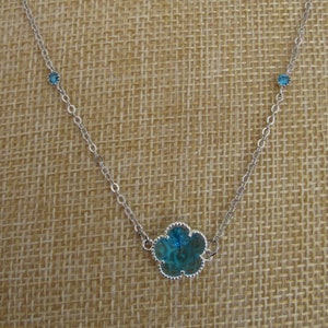 Catherine Inspired Replikate Light Aqua Blue Silver Stylised Flower Necklace Floral Spring Royal Gift Idea Princess of Wales Kate Middleton