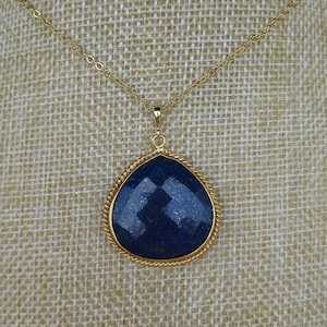 Meghan Markle Duchess of Sussex Inspired Large Natural Lapis Lazuli Drop Pendand Statement Necklace