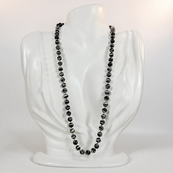 Vintage Beaded Necklace - 1980's Style Black Bead… - image 8