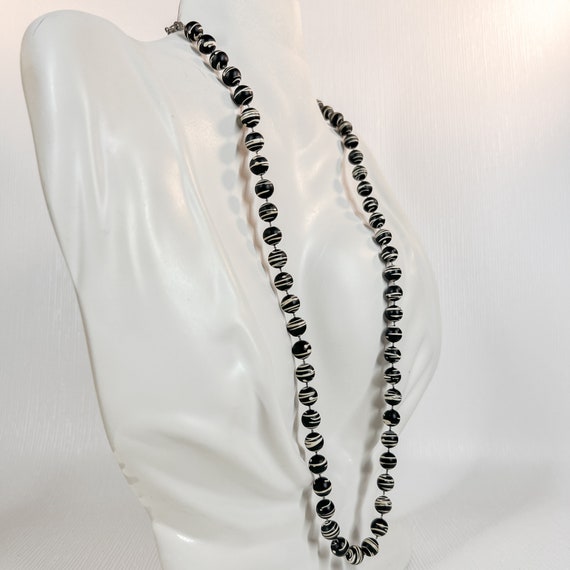 Vintage Beaded Necklace - 1980's Style Black Bead… - image 4