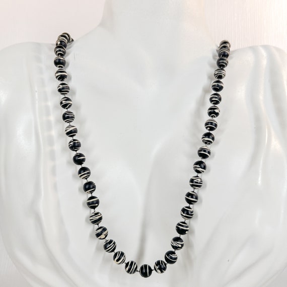 Vintage Beaded Necklace - 1980's Style Black Bead… - image 3